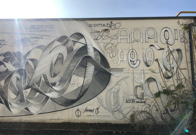 Anatomia 3, white and gray wildstyle and sketched letters right detail - writing aerosol art at Oz Bologna