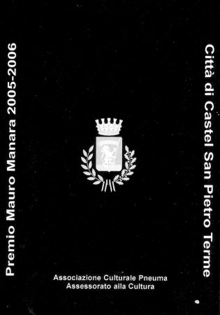 Cover of the Exhibition Catalogue with the heraldic symbol of the City on flat black background